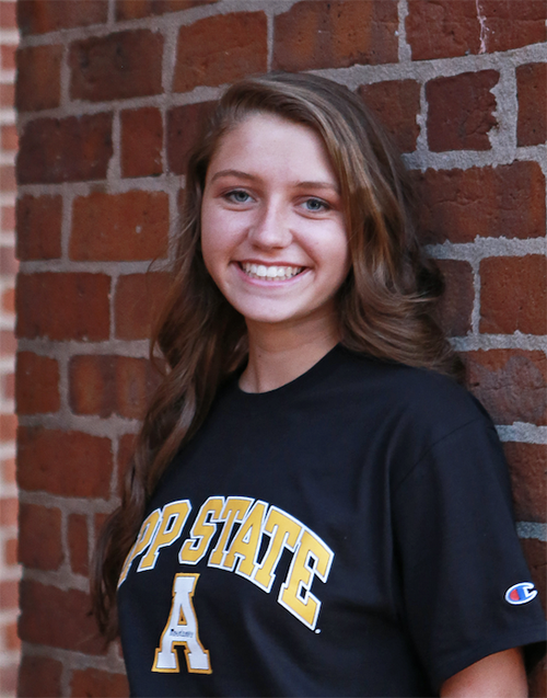 Mackenzie Kremer is wearing an App State t-shirt