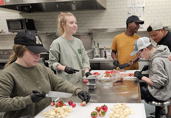 SDAP Students in Nutrition Lab